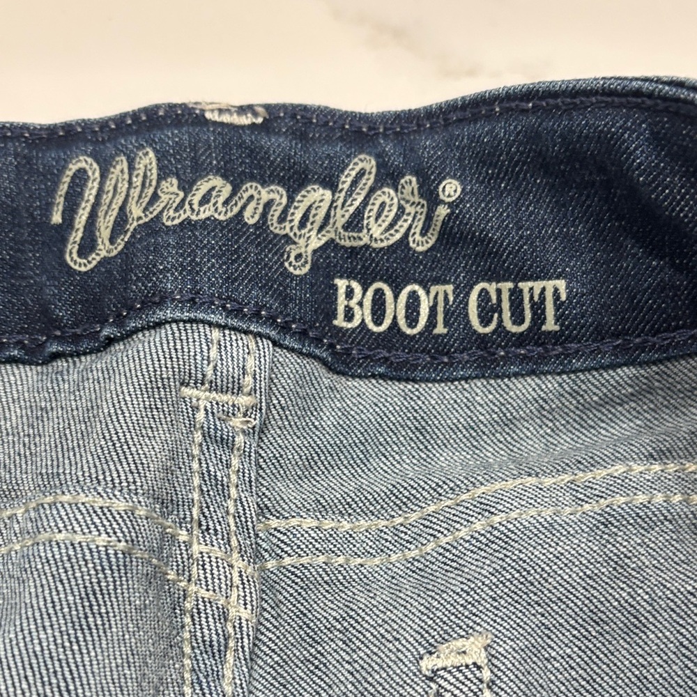 Wrangler Boot Cut Jeans in Indigo Blue - Picture 4 of 16